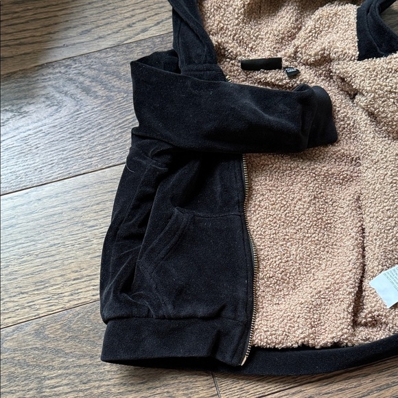 Rock Your Baby Black Hoodie with Gold Details and bear ears 12-18 months baby - Picture 7 of 10